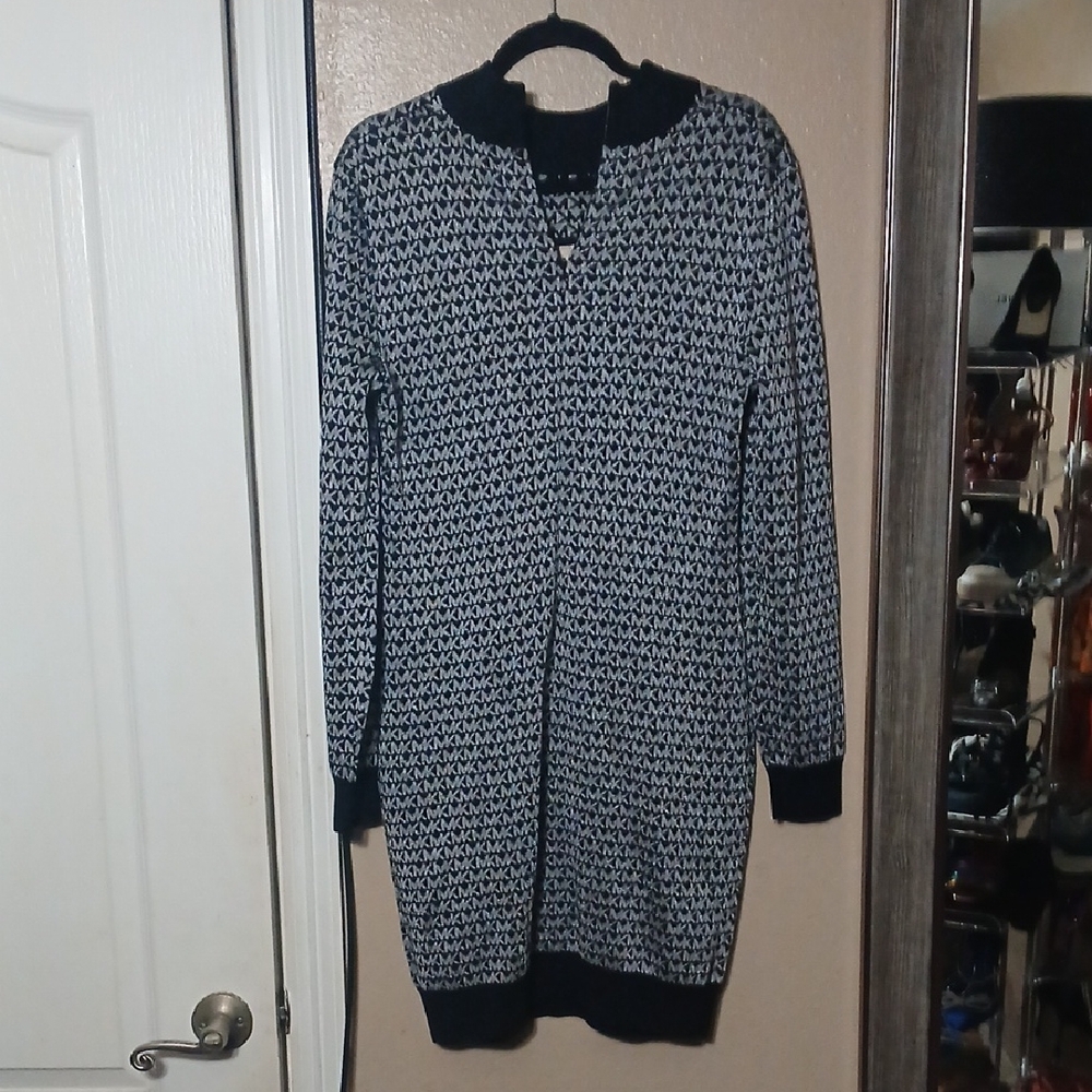Michael Kors Black and White Long Sleeve Dress